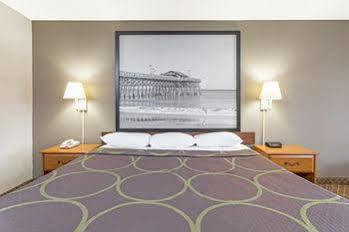 Super 8 By Wyndham Orangeburg Hotel Eksteriør billede