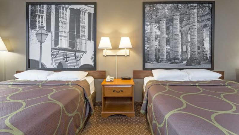 Super 8 By Wyndham Orangeburg Hotel Eksteriør billede